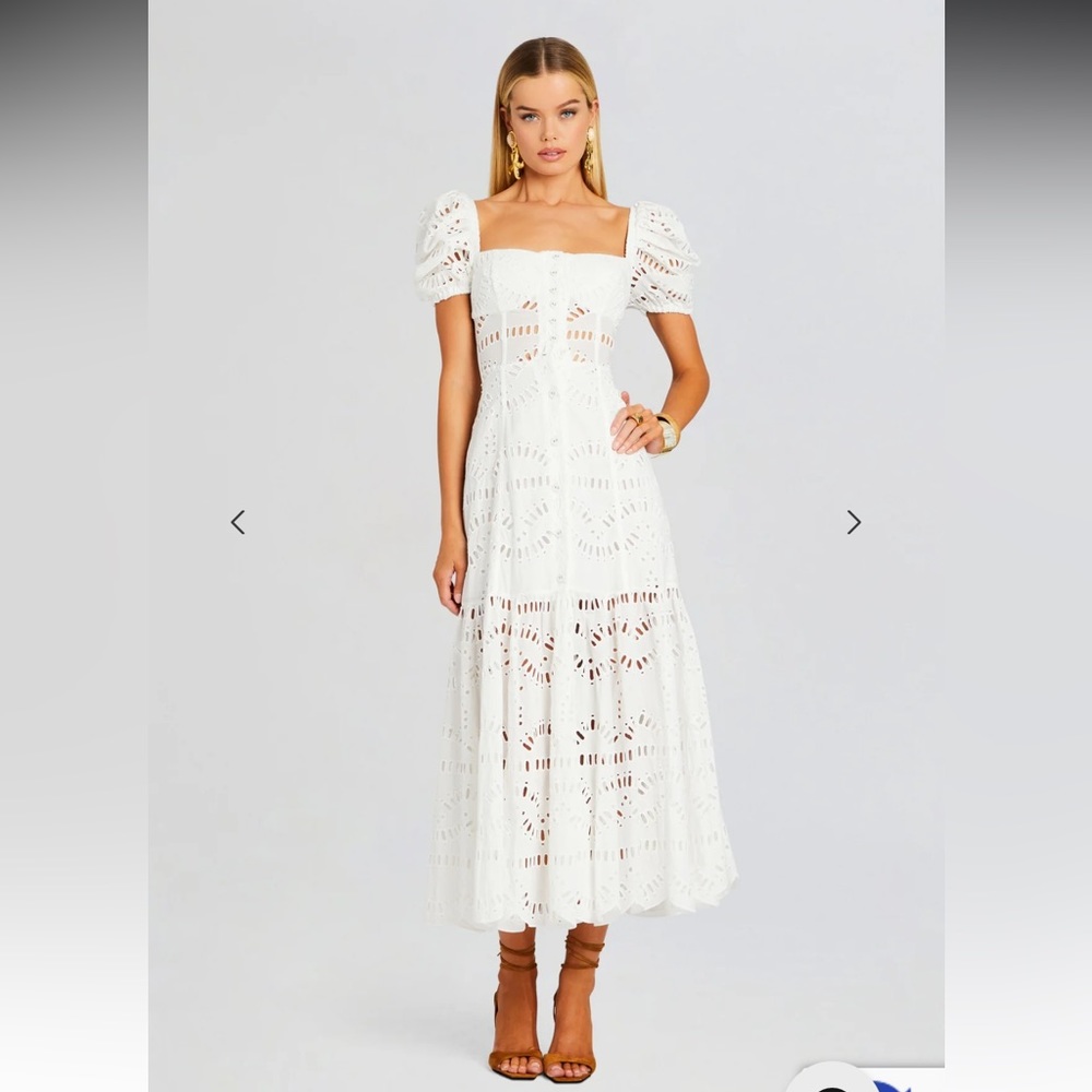 White Retrofete embroidered dress with puffed sleeve